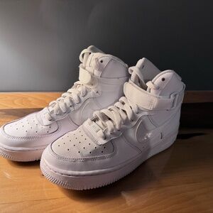 Nike Air Force 1 size 6y white (7.5 women's)